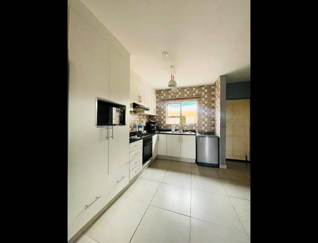 2 BEDROOM DUPLEX FOR SALE IN GREENWOOD PARK